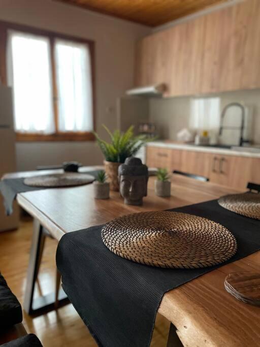Politis' Wooden House Apartment Vasiliki  Luaran gambar