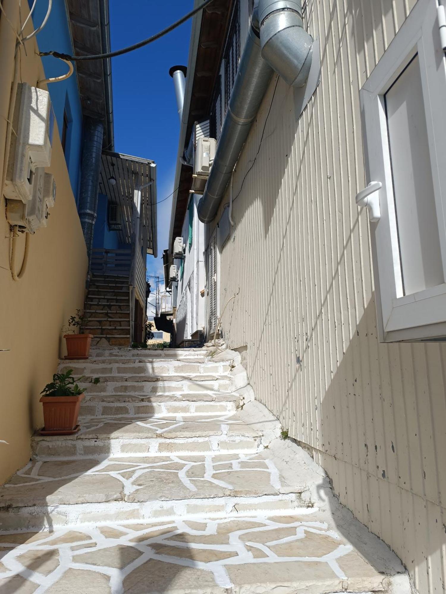 Politis' Wooden House Apartment Vasiliki  Luaran gambar